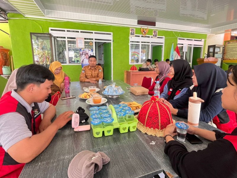 Kolaborasi Awal KKN UNHAS Gelombang 115 Bersama Pemerintah Desa Bonto Jai Bahas Perencanaan Program Pengabdian